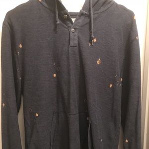 Men’s Volcom hoodie.